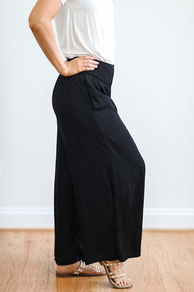 Relaxed Elegance Wide Leg Pants | Black