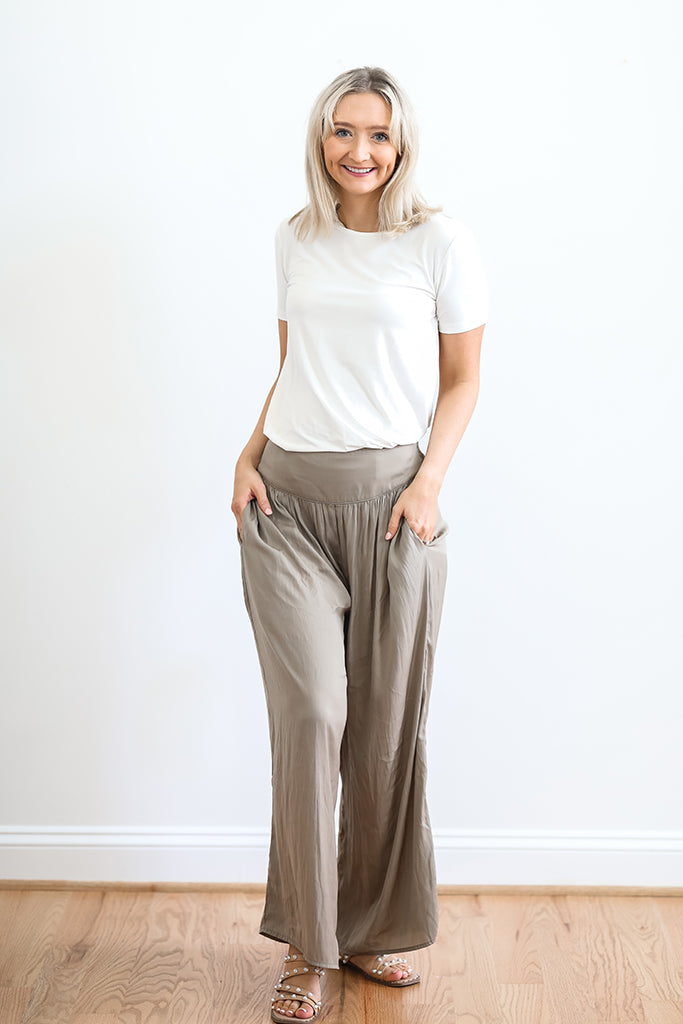 Relaxed Elegance Wide Leg Pants | Taupe