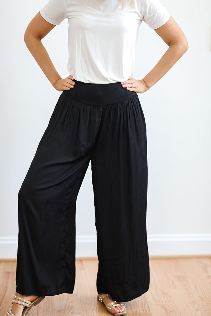 Relaxed Elegance Wide Leg Pants | Taupe